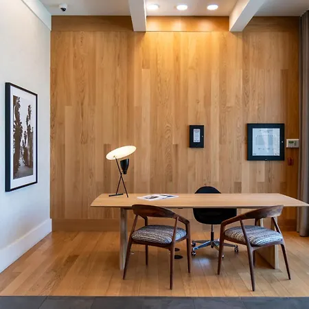 Luxury 2 Bedroom Residence With Fitness And Outdoor Pool-2